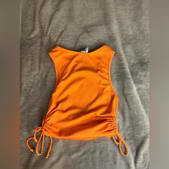 *Princess Polly Size 8 Orange mini ribbed crop tank - Picture 5 of 5